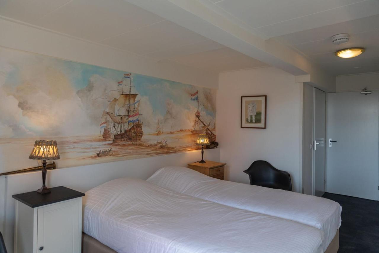 Hotel-Restaurant Loodsmans Welvaren Bv Den Hoorn  Eksteriør bilde