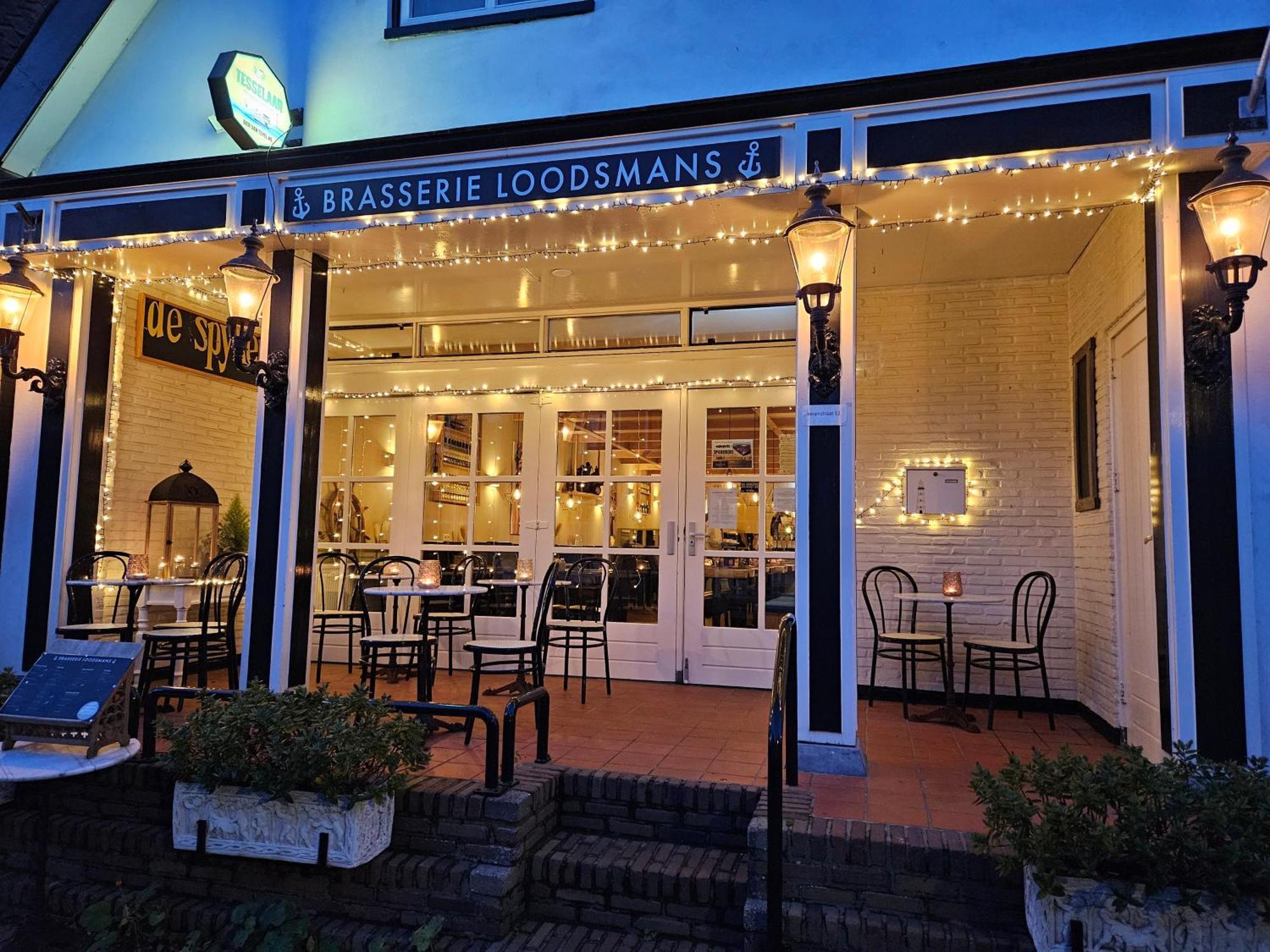 Hotel-Restaurant Loodsmans Welvaren Bv Den Hoorn  Eksteriør bilde