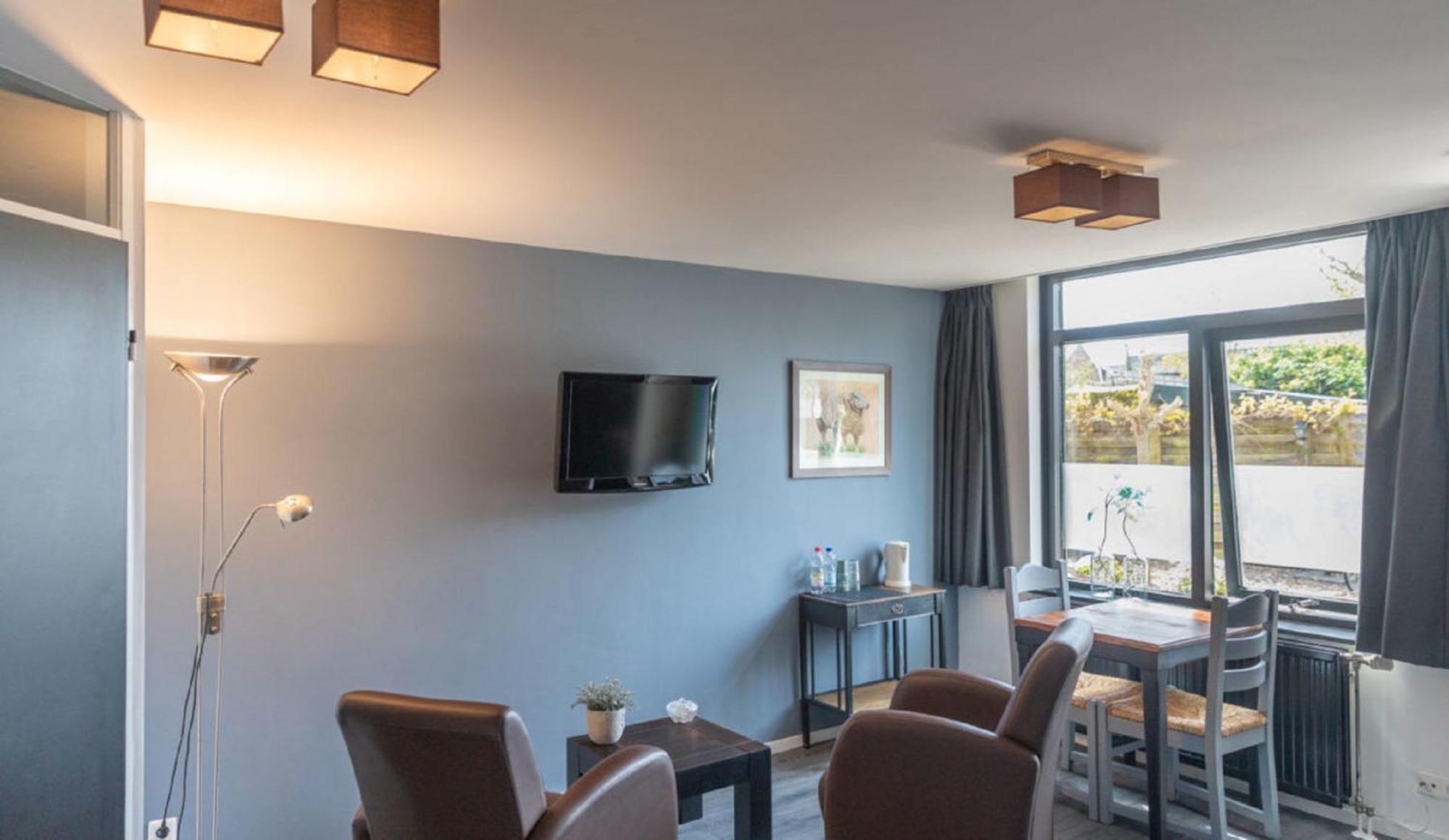 Hotel-Restaurant Loodsmans Welvaren Bv Den Hoorn  Eksteriør bilde